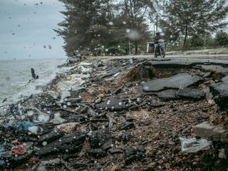 Tambang Timah dan Ancaman Kerusakan Daratan Bangka Belitung