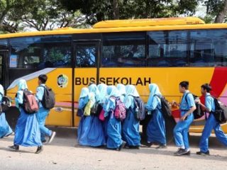 Pentingnya Bus Sekolah ; Solusi Mobilitas Pelajar di Wilayah Terpencil